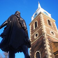 statue of Pocahontas