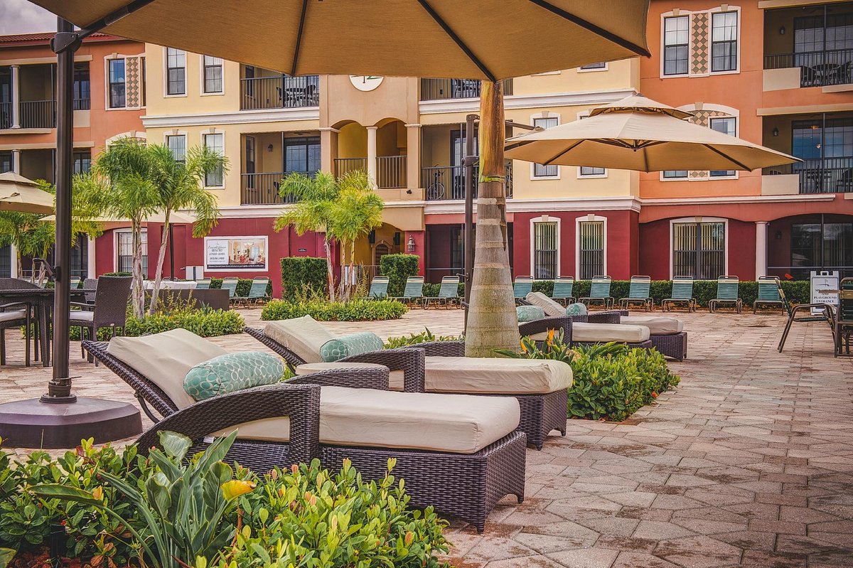 Emerald Greens Condo Resort, hotel in Tampa