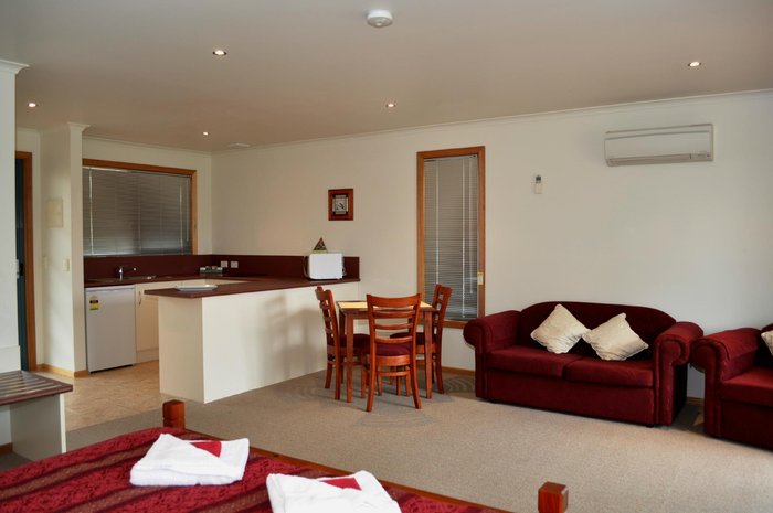 MARSDEN COURT (AU$164): 2024 Prices & Reviews (Strahan) - Photos of ...