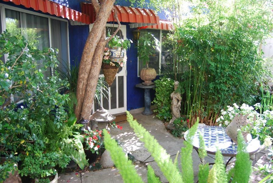 GARDEN COTTAGE B & B - B&B Reviews (Los Angeles, CA)