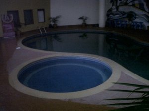 Pool & Beach