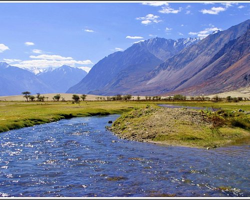 Nubra Valley Travel Guide, Places to Visit in Nubra Valley