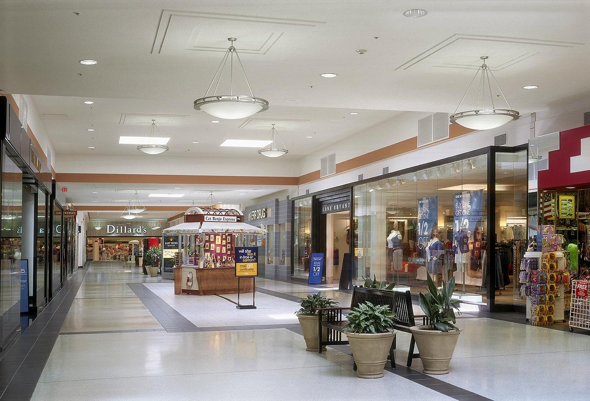 Final Clearance: Macy's sells Cary Towne Center store to mall