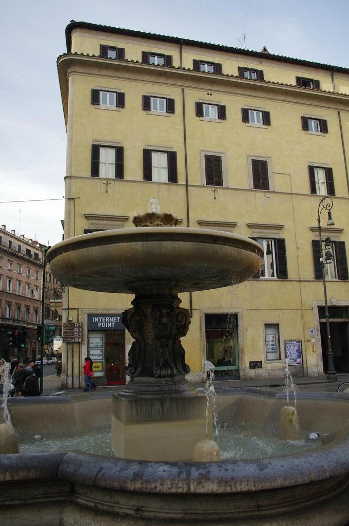 Al Centro di Roma B&B - UPDATED 2024 Prices, Reviews & Photos