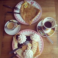 Crèpes miel citron & chocolat, banane, chantilly