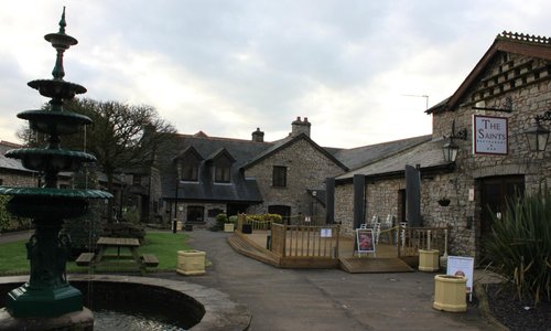Entrance to hotel.