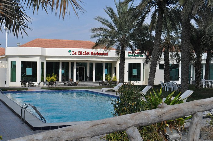 Аль кувейн погода. Ум Аль Кувейн отель с алкоголем. Фламинго ферма Умм Эль Кувейн. Веда отель Кувейн. Умм Аль Кувейн природный заповедник.