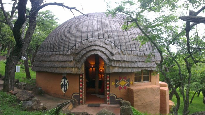 Photos and pictures of: Zulu stick fighting, Shakaland, Kwazulu