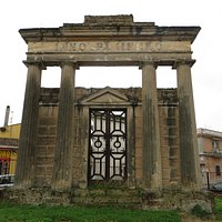Porta di Iano Pacifero