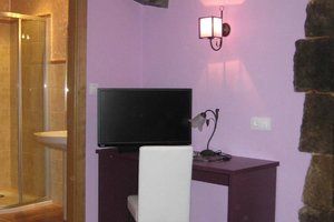 Room & Suite