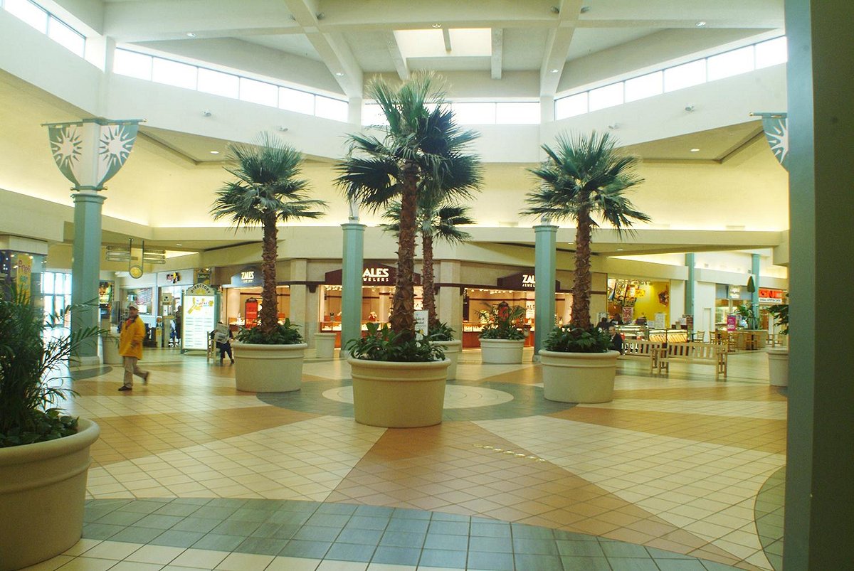 Sunrise Mall - All You Need to Know BEFORE You Go (with Photos)