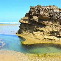 sculptured rocks and rockpools