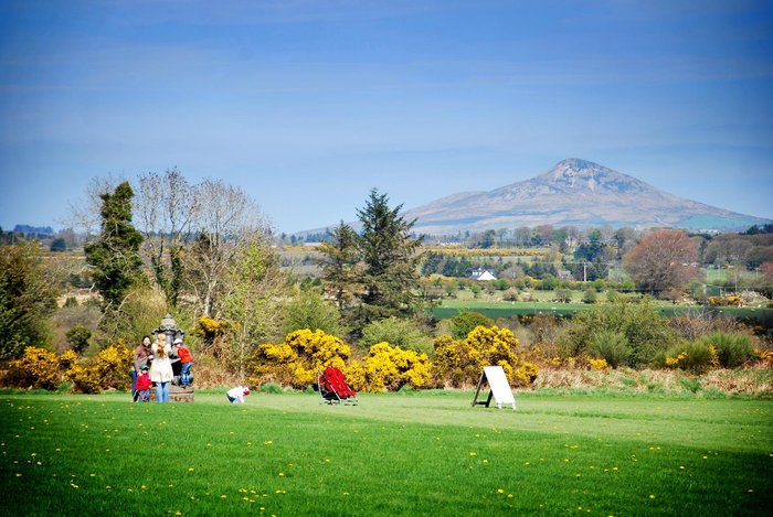 beautiful view of Victoria's Way Indian Sculpture Park