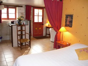 Room & Suite