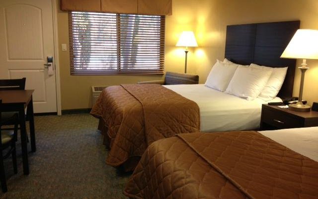 Room with two queen beds