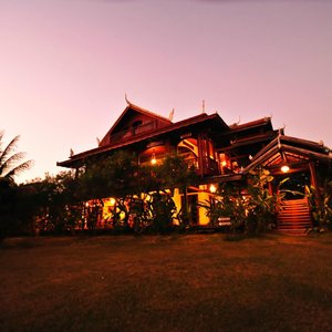The Governor's house at sundown