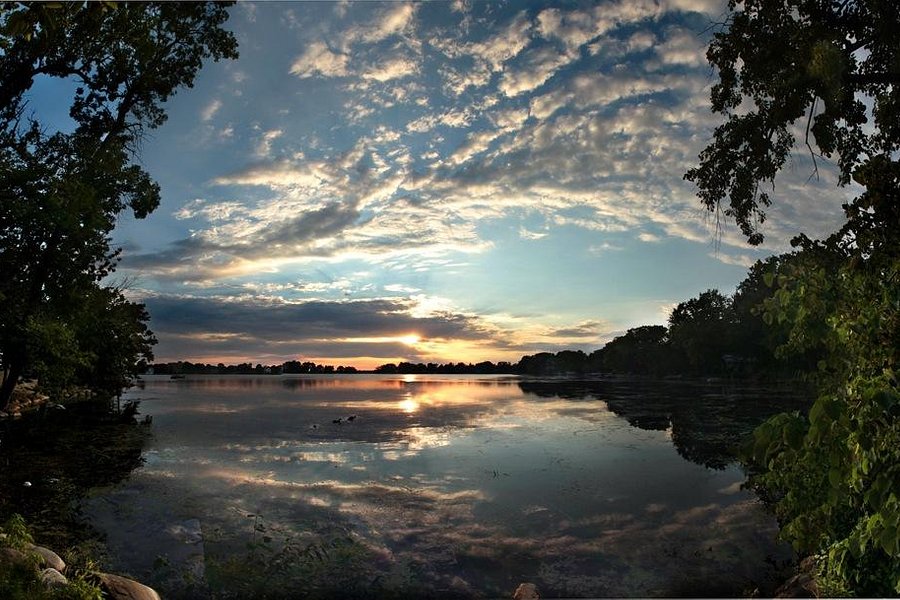 Lake Fowler image