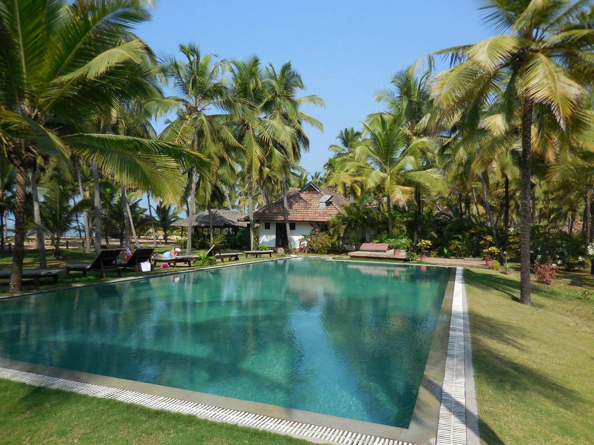 Park beach resort. Poothali Homestay Индия. Санаторий Бич Резорт. M.C. Beach Resort. Отель штат Керала Джадыш.