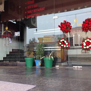 Restaurant, Bar, Rooms, Banquet