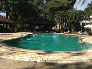 Pool & Beach