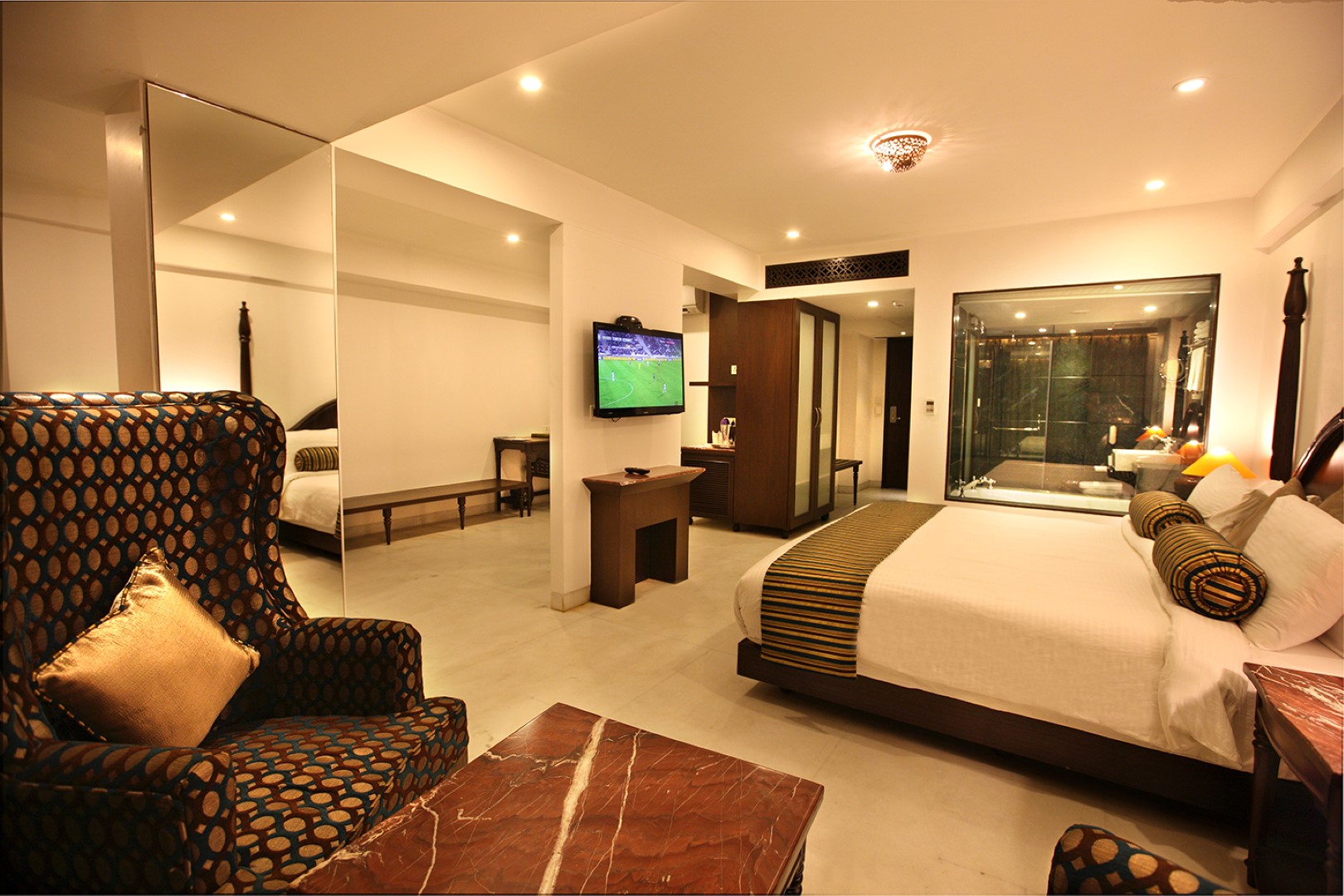 Hotel photo 31 of EllBee Ganga View.