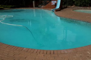 Pool & Beach