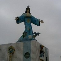 Iemanjá na beira da praia