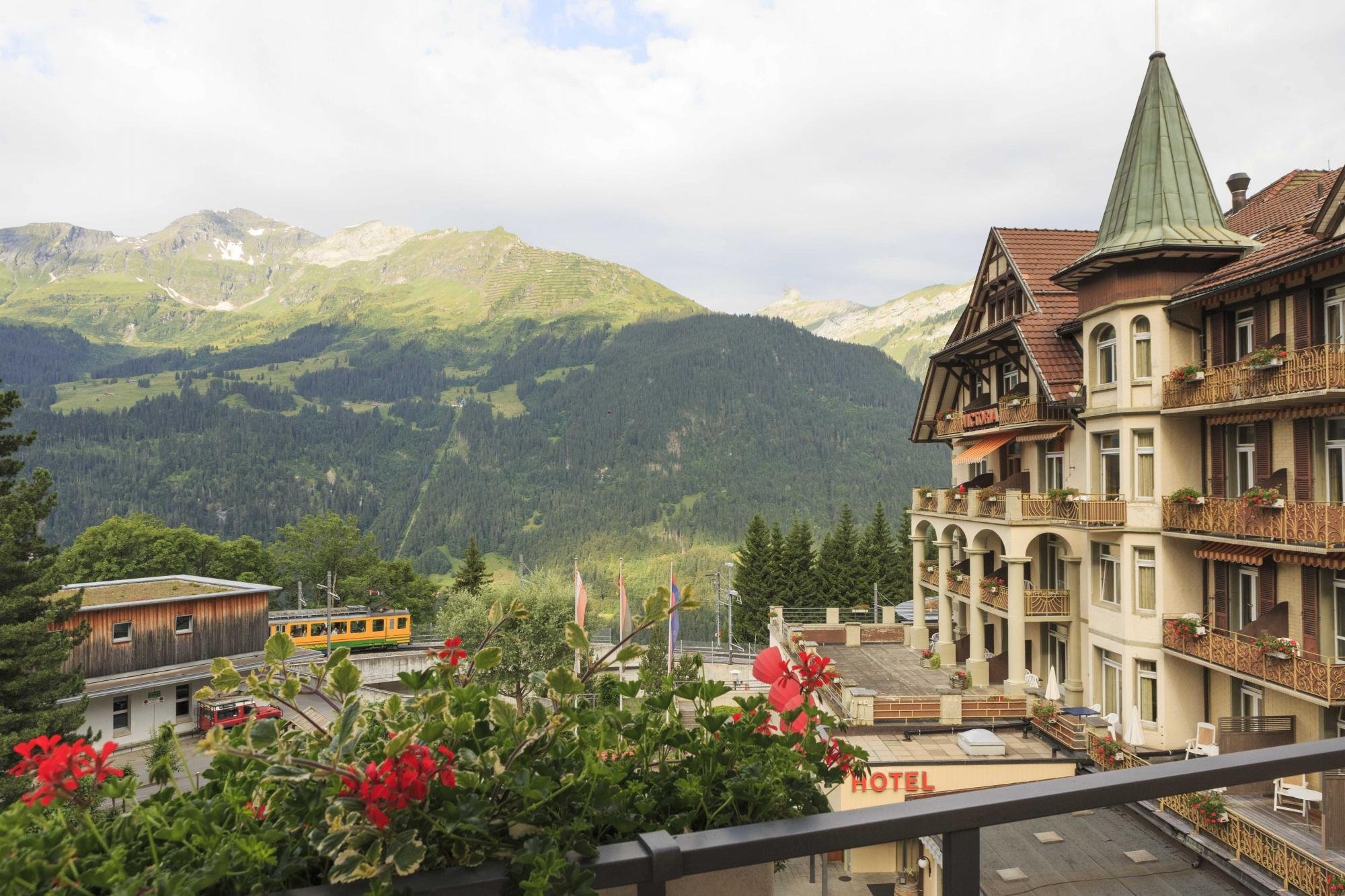 Arenas Resort Victoria-Lauberhorn Rooms: Pictures & Reviews - Tripadvisor