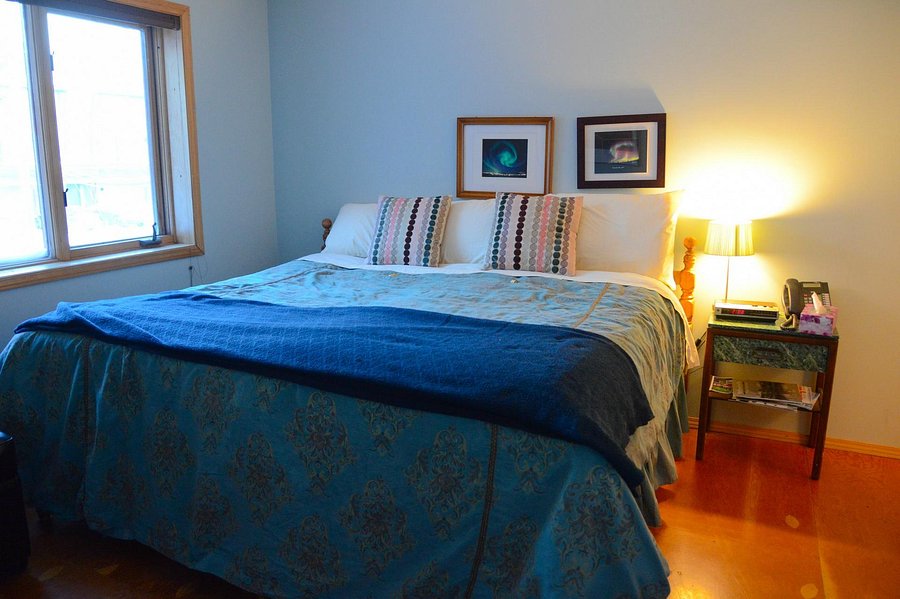 BAYSIDE BED & BREAKFAST - Prices & B&B Reviews (Yellowknife, Northwest