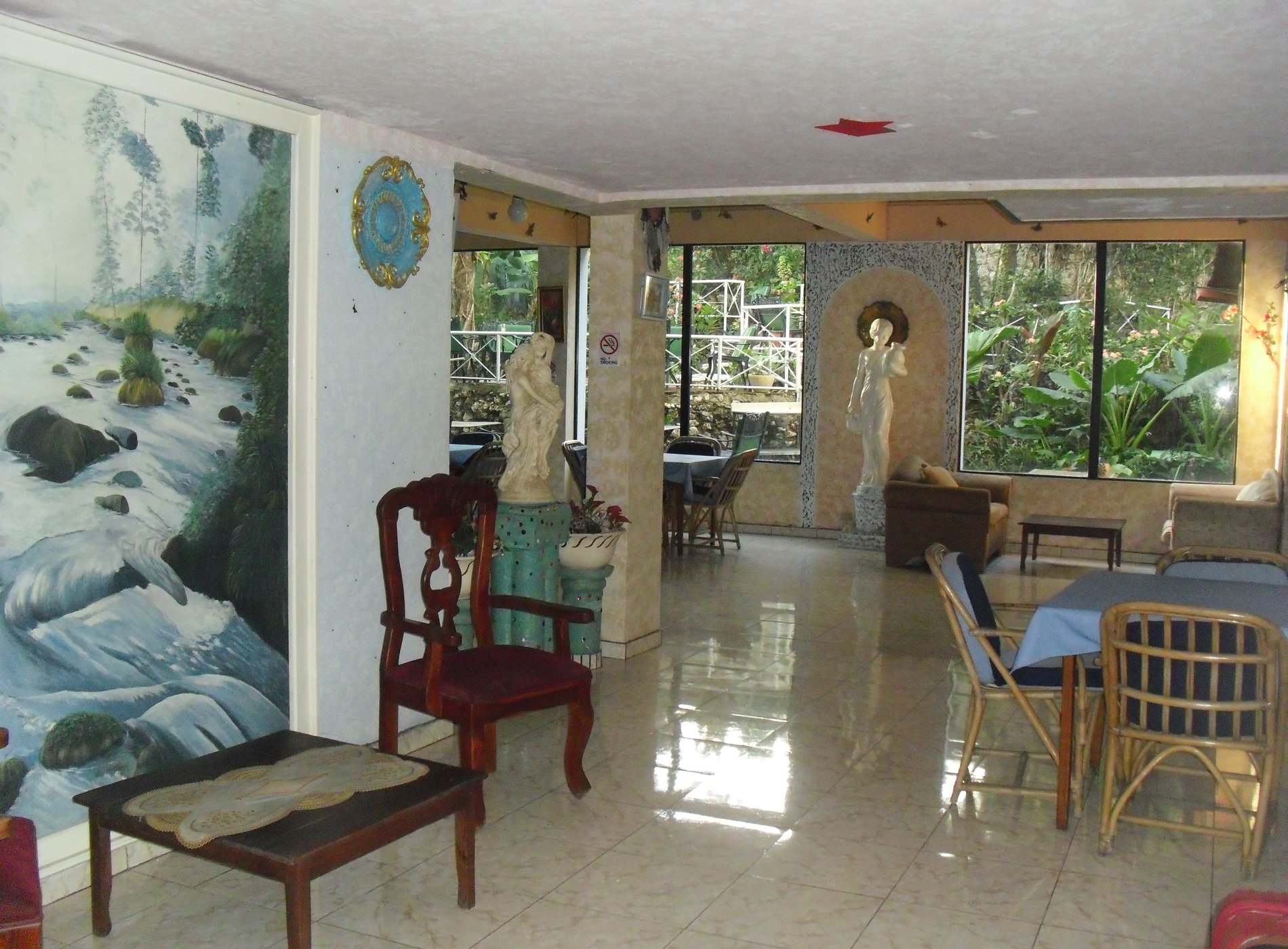 Hotel José Contreras by null