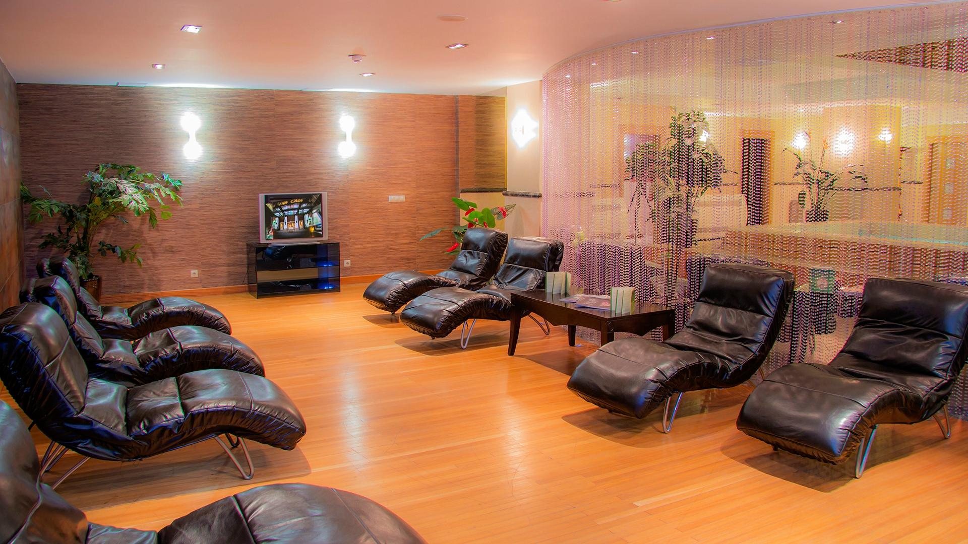 Hotel photo 9 of Grand Hotel Tien-Shan.