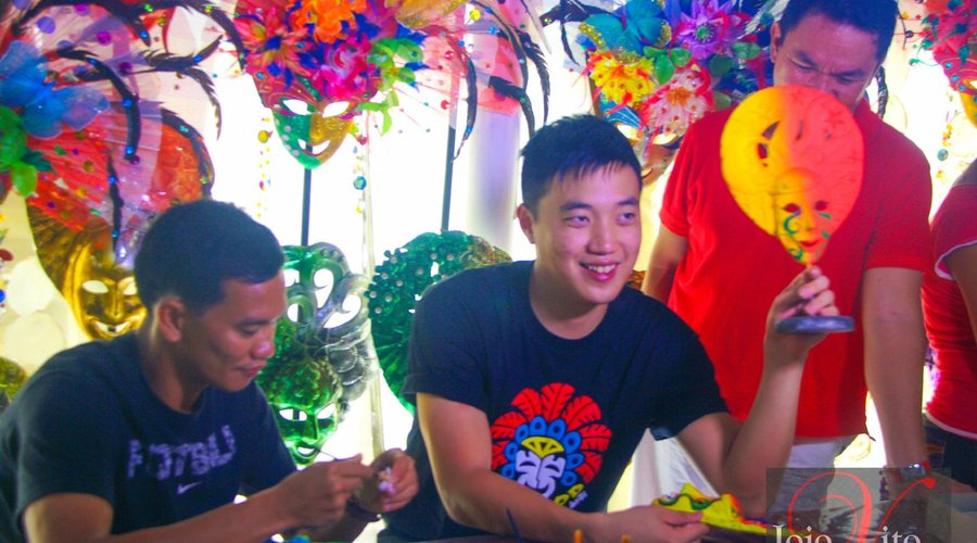 Ryan Bang & Chieffy Caligdong of Azkals -mask painting