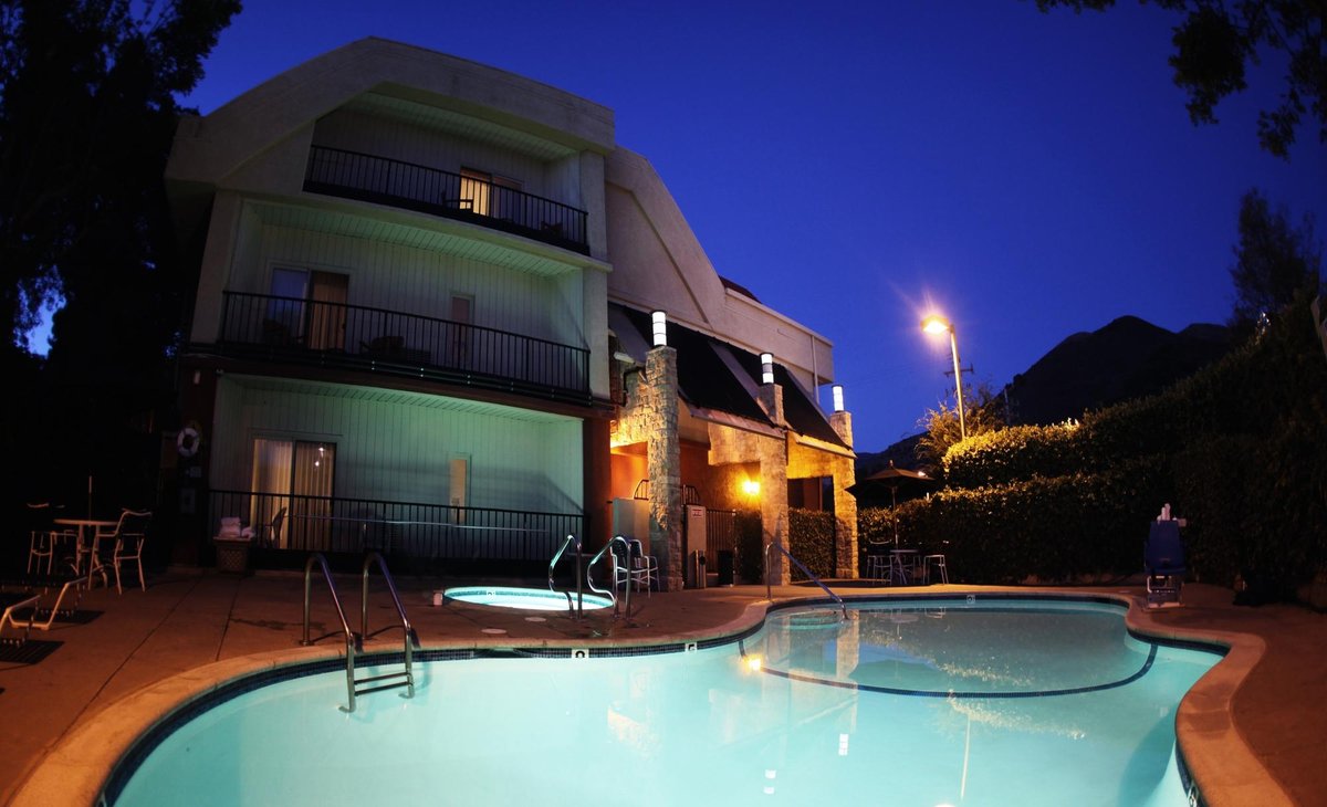 La Cuesta Inn Pool Pictures & Reviews - Tripadvisor