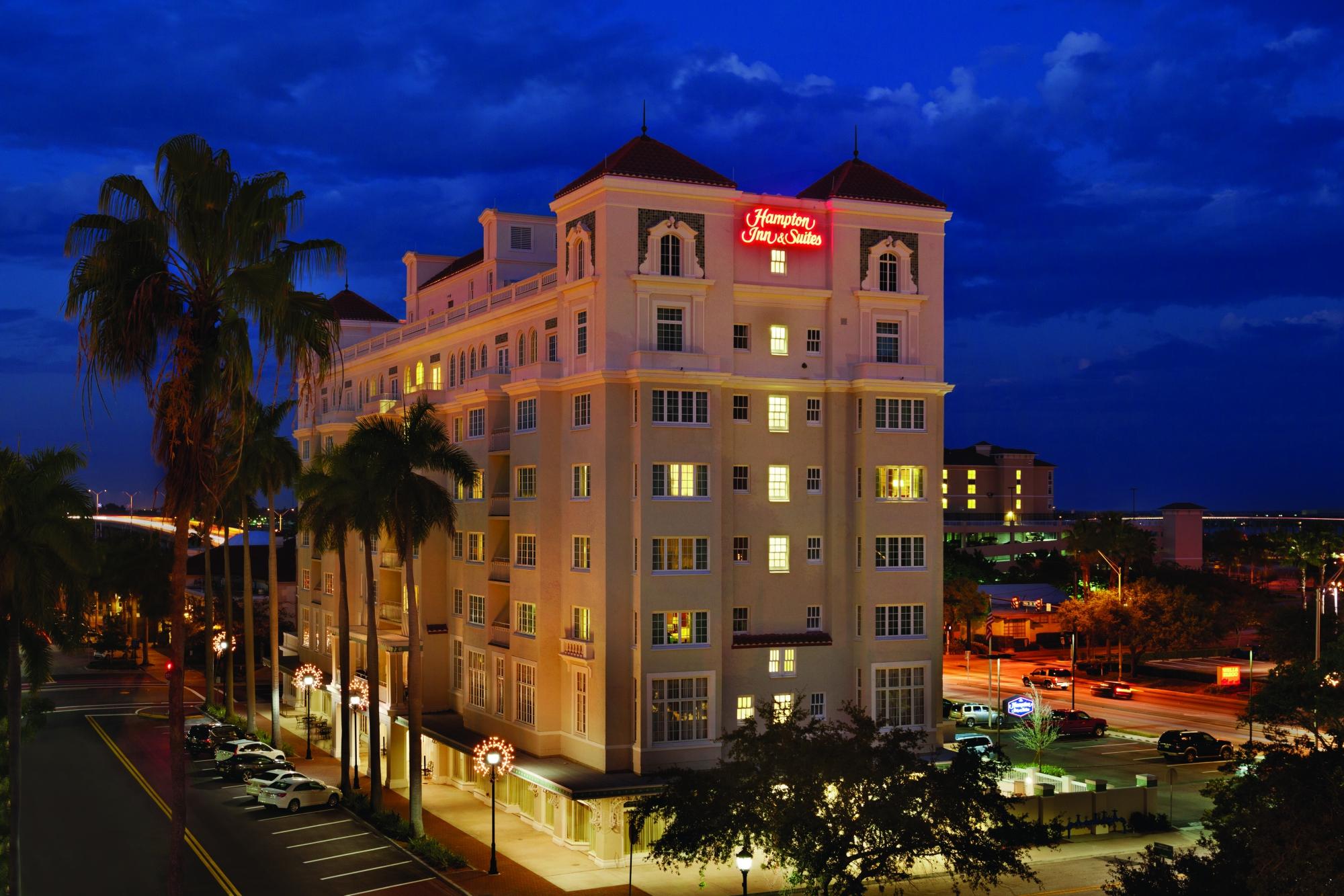 Hotel photo 30 of Hampton Inn & Suites Bradenton Downtown Historic District.
