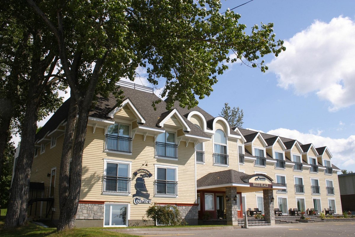 Considering the options...... - Review of Hotel la Maison Blanche, New  Carlisle, Quebec - Tripadvisor