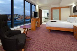 Room & Suite
