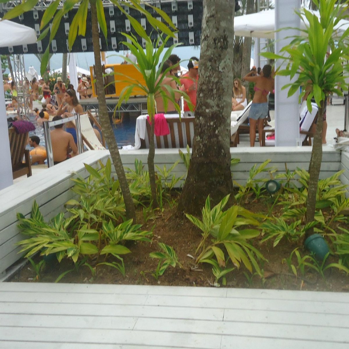 O melhor Beach Club de Ilhabela para você passar Dias incríveis. Sea