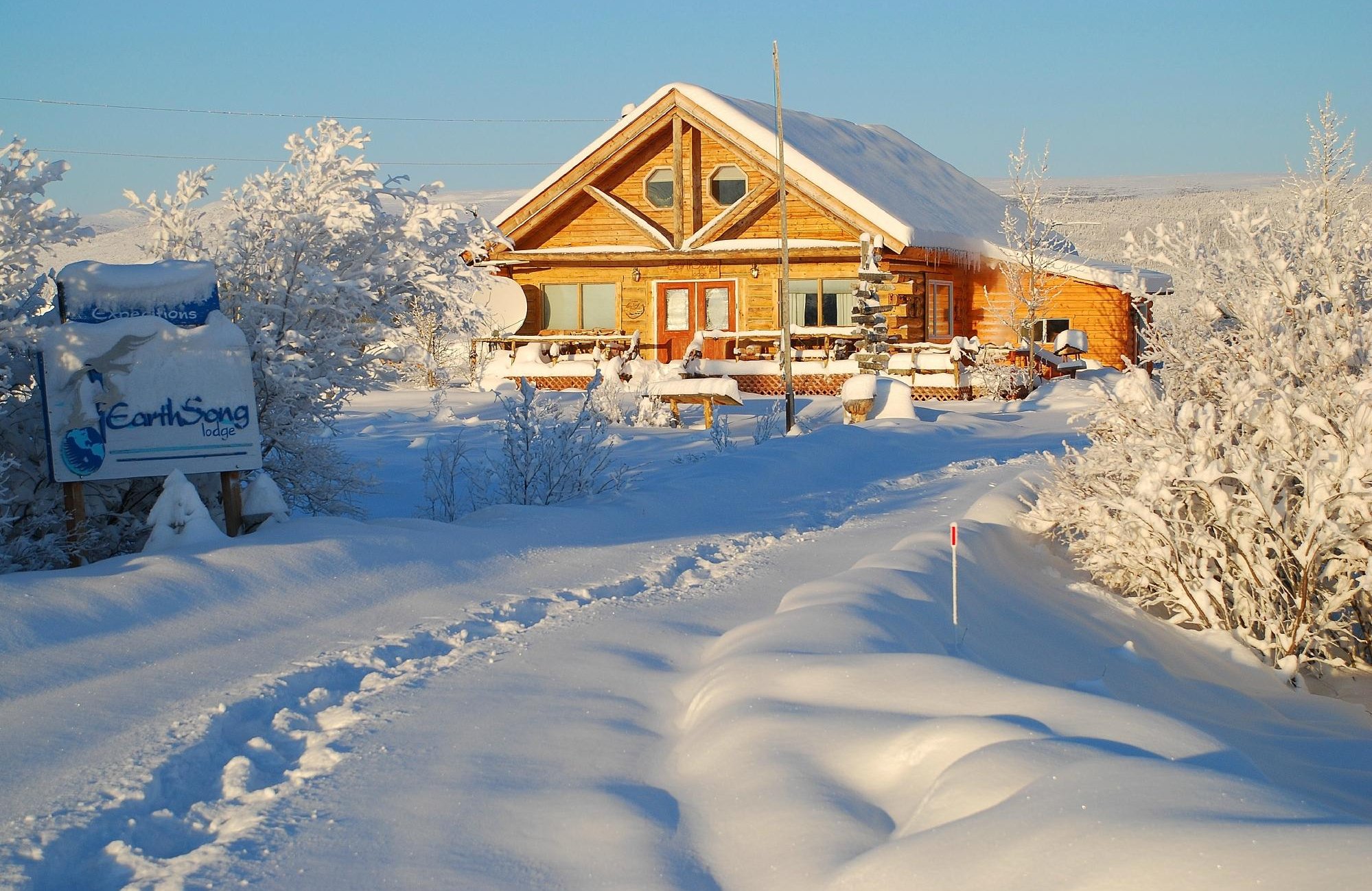 EarthSong Lodge & Denali Dog Sled Expeditions by null