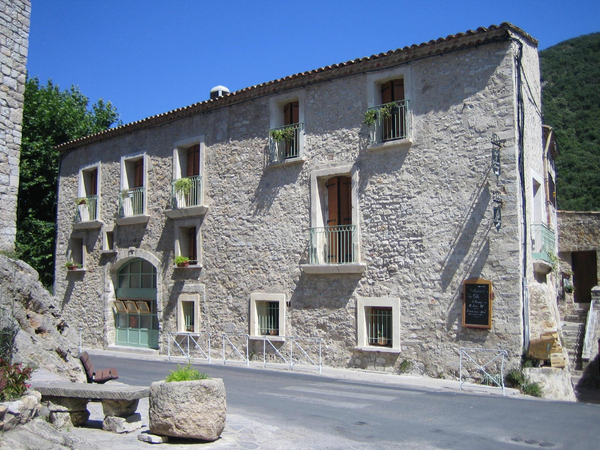 HOTEL LE GUILHAUME D'ORANGE (SAINT-GUILHEM-LE-DESERT, FRANÇA): 39 Fotos ...