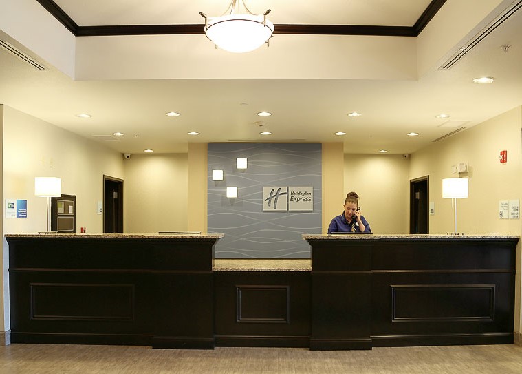 Hotel photo 7 of Holiday Inn Express & Suites Emporia Northwest An IHG Hotel.