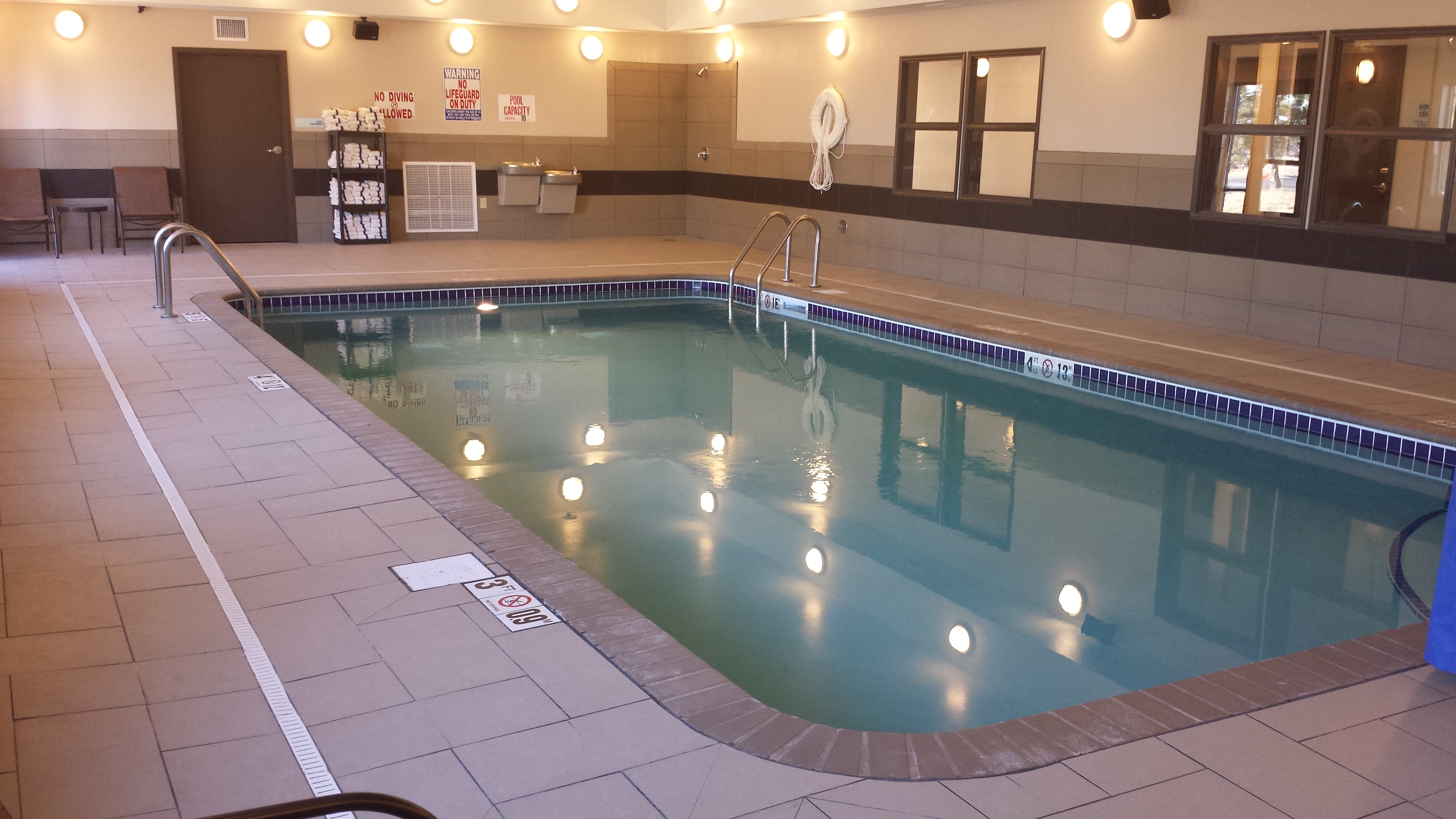 Hotel photo 16 of Holiday Inn Express & Suites Emporia Northwest An IHG Hotel.