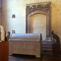 Fondazione Salvatore Romano, la tomba dell'Antiquario