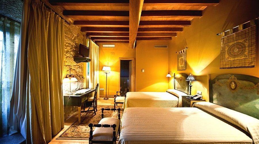 Abadía Caldaria Hotel