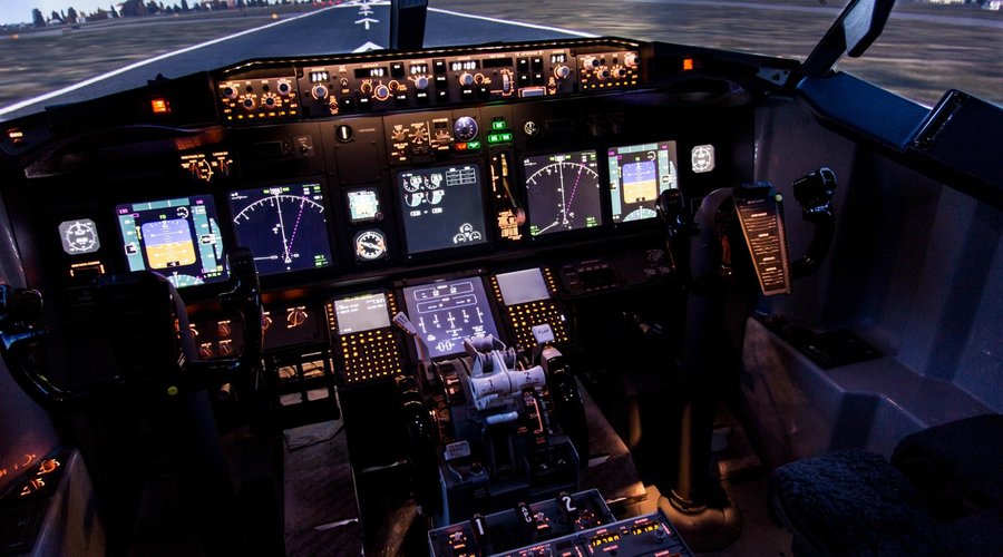 European Flight Simulator - B737 Cockpit