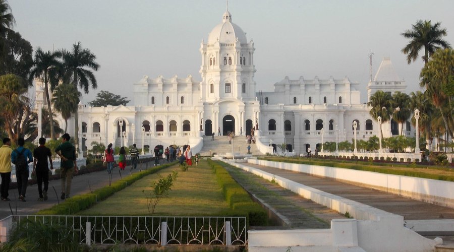 Museum building