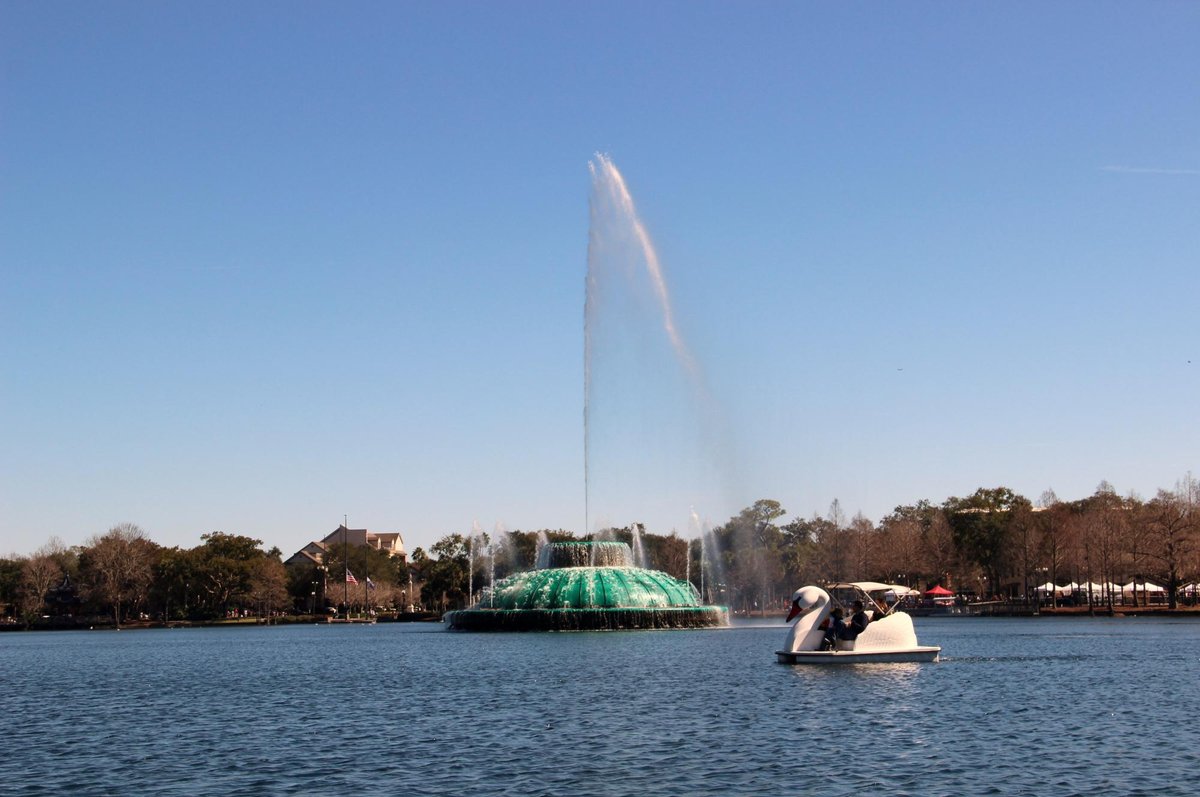 17+ Lake Eola Swan Boat JamieleeDena