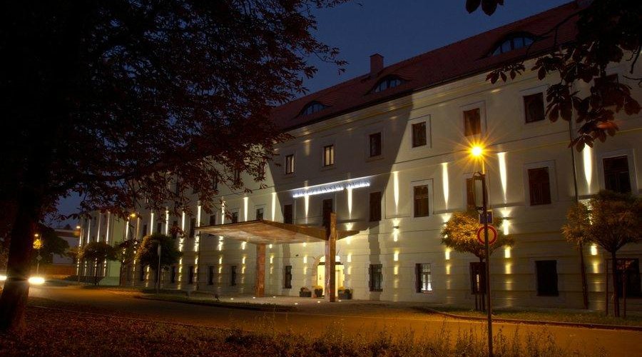 Hotel - view from the street