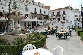 Placita cerca del B&B