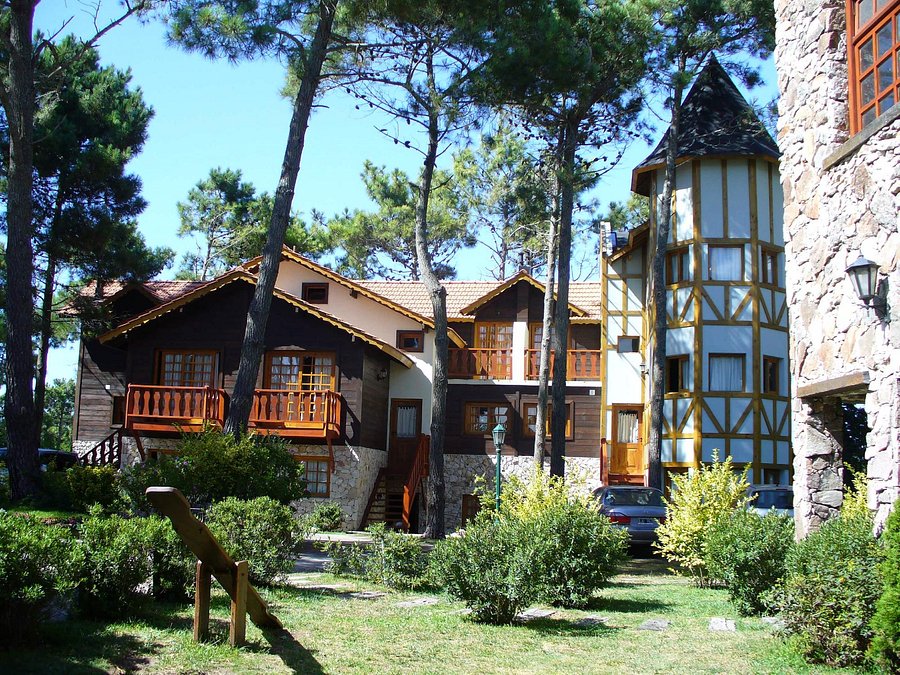 Cabanas Suizas Villa Alpina Carilo Cariló Argentina Opiniones Y Comentarios Campamento Tripadvisor