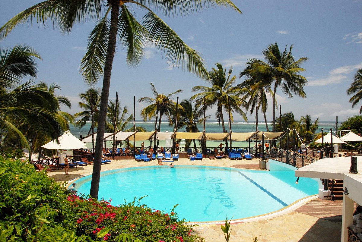 Voyager Beach Resort, hotel in Bamburi